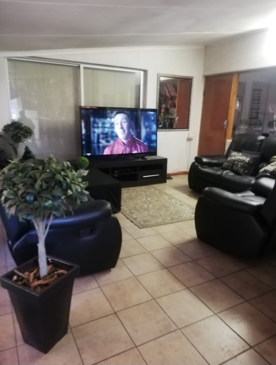 3 Bedroom Property for Sale in Kuruman Northern Cape